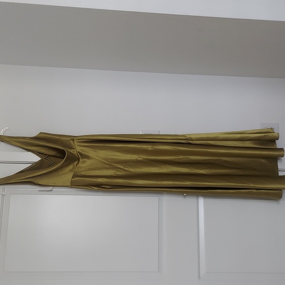 Jason Wu Collection Sleeveless Open Back Avocado Gown - Picture 4 of 7